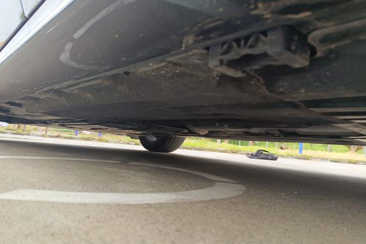 Used Mercedes-Benz E-Class 2024 E 260 L Chassis Rear Left