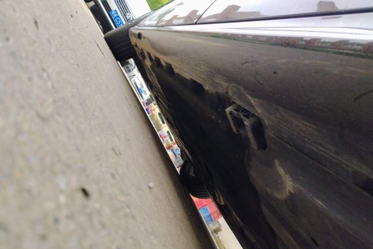 Used Mercedes-Benz E-Class 2024 E 300 L Luxury Sport Model Chassis Rear Left