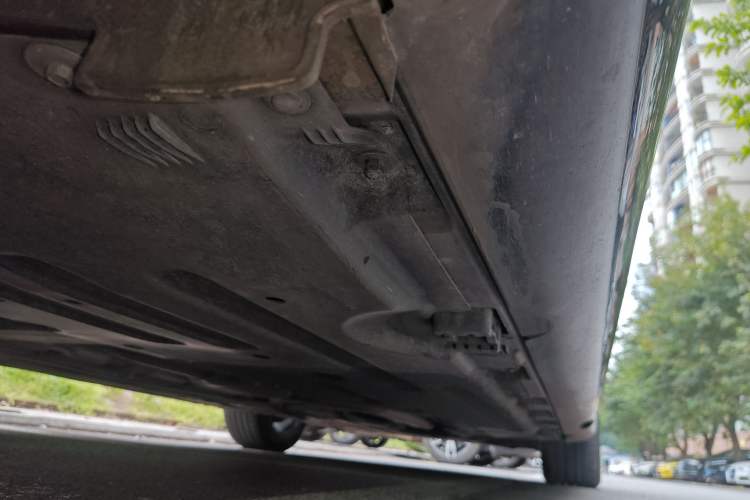 Used Mercedes-Benz E-Class 2024 E 300 L Luxury Sport Model Chassis Rear Right