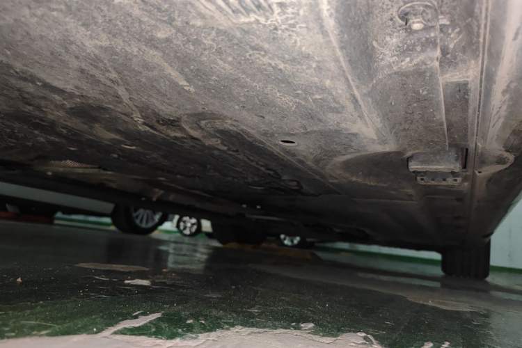 Used Mercedes-Benz E-Class 2024 E 300 L Luxury Model Chassis Rear Right