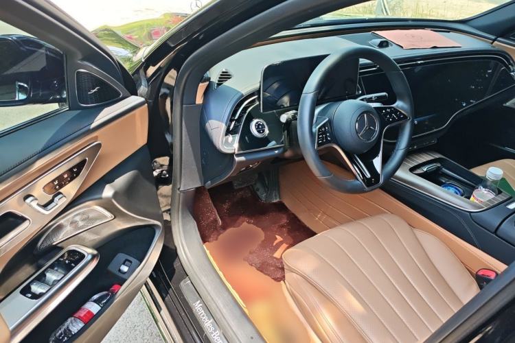 Used Mercedes-Benz E-Class 2024 Facelift E 300 L Luxury Edition Driver Seat