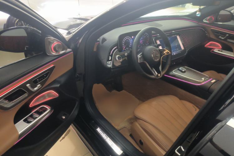 Used Mercedes-Benz E-Class 2024 Refresh E 300 L Stylish Edition Driver Seat