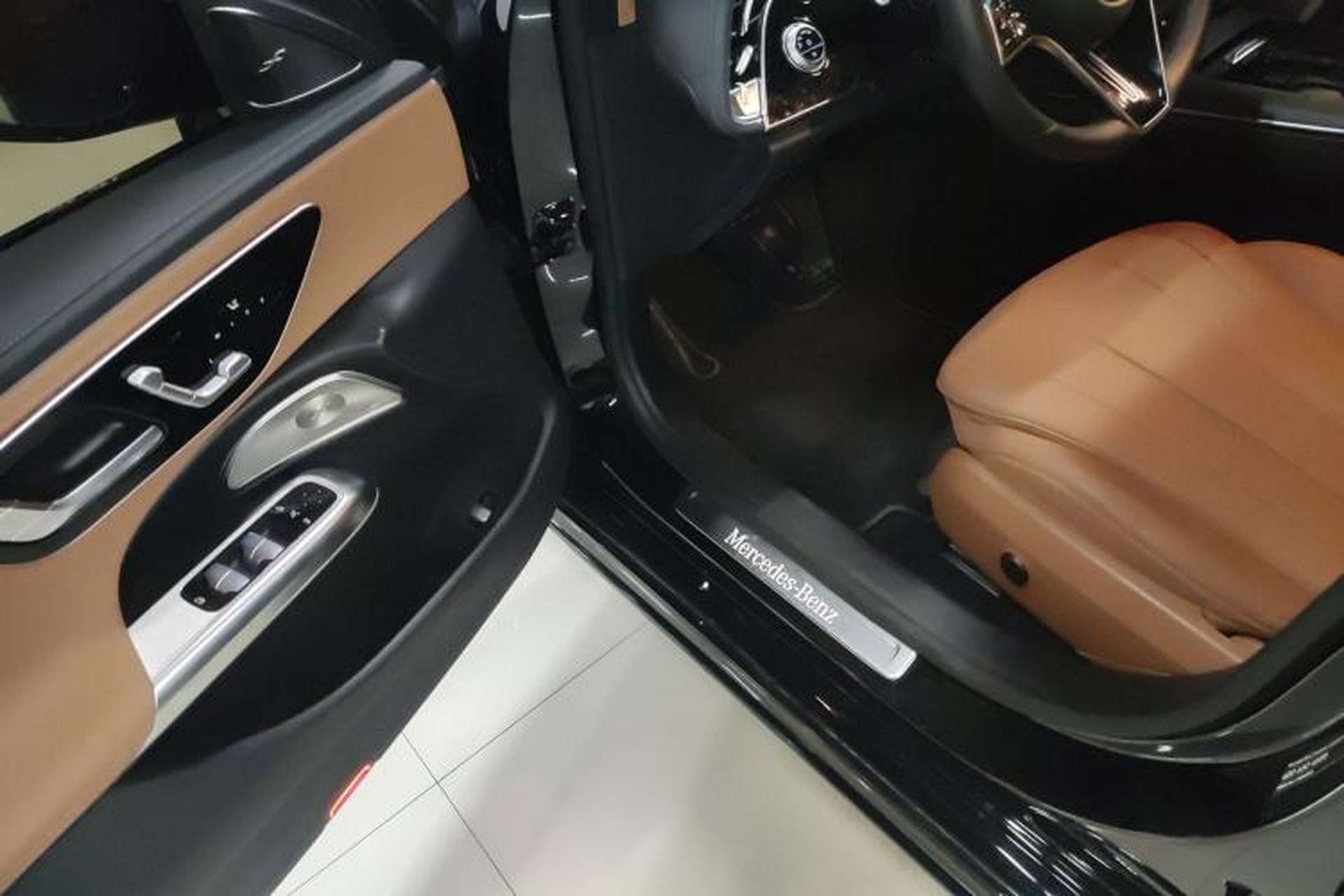 Used Mercedes-Benz E-Class 2024 E 300 Luxury Sport Edition Driver Seat