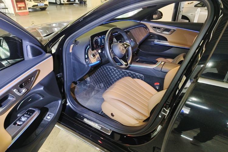 Used Mercedes-Benz E-Class 2024 Refresh E 300 L Stylish Edition Driver Seat