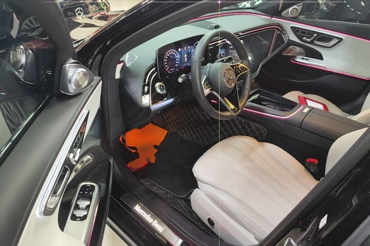 Used Mercedes-Benz E-Class 2024 Facelift E 300 L Luxury Edition Driver Seat
