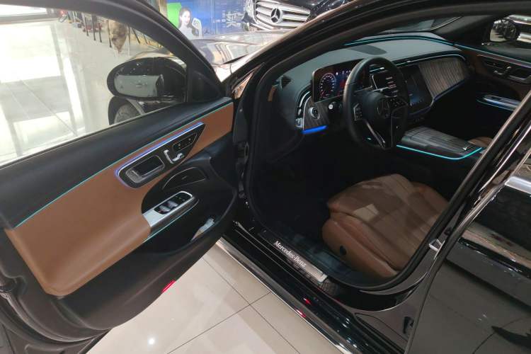 Used Mercedes-Benz E-Class 2024 E 300 L Stylish Model Driver Seat