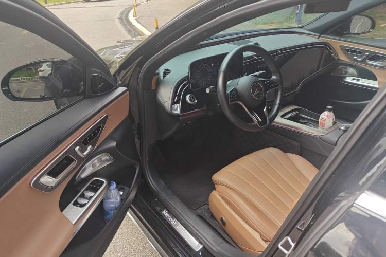 Used Mercedes-Benz E-Class 2024 E 300 L Luxury Model Driver Seat