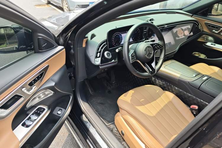 Used Mercedes-Benz E-Class 2024 Facelift E 300 L Luxury Edition Driver Seat