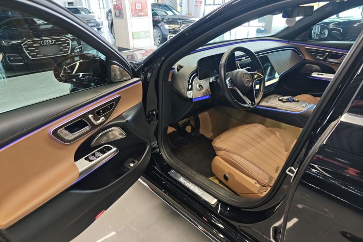 Used Mercedes-Benz E-Class 2024 Refresh E 300 L Stylish Edition Driver Seat