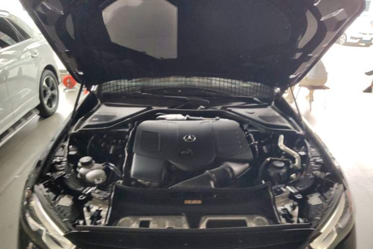 Used Mercedes-Benz E-Class 2024 E 300 L Luxury Model Engine Bay