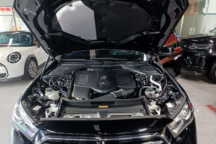 Used Mercedes-Benz E-Class 2024 Refresh E 300 L Stylish Edition Engine Bay