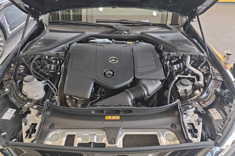 Used Mercedes-Benz E-Class 2024 E 300 L Luxury Model Engine Bay