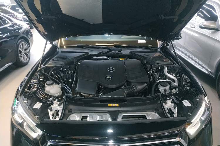 Used Mercedes-Benz E-Class 2024 E 300 L Luxury Model Engine Bay