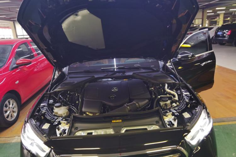 Used Mercedes-Benz E-Class 2024 E 260 L Engine Bay