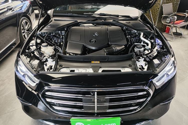Used Mercedes-Benz E-Class 2024 Facelift E 300 L Luxury Edition Engine Bay