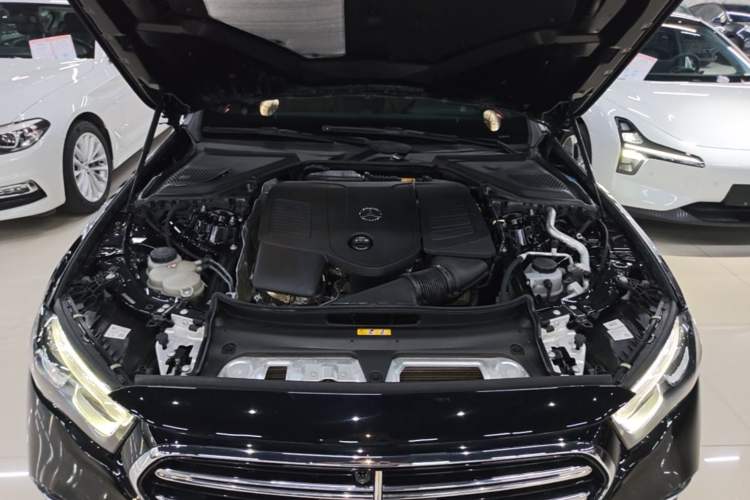 Used Mercedes-Benz E-Class 2024 E 300 L Luxury Model Engine Bay