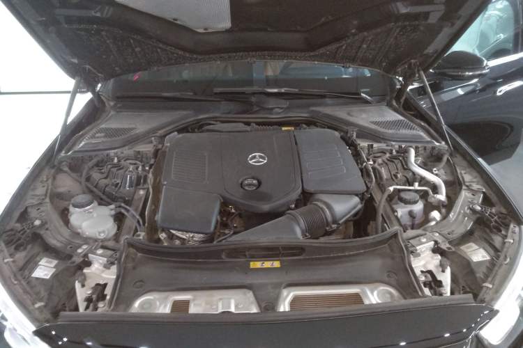 Used Mercedes-Benz E-Class 2024 Facelift E 300 L Luxury Edition Engine Bay