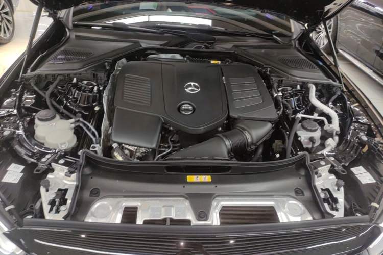 Used Mercedes-Benz E-Class 2024 E 300 L Luxury Model Engine Bay