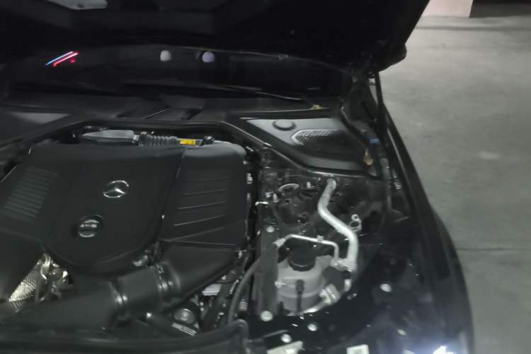 Used Mercedes-Benz E-Class 2024 Refresh E 300 L Stylish Edition Engine Bay Left