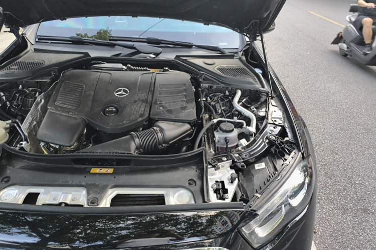 Used Mercedes-Benz E-Class 2024 Facelift E 300 L Luxury Edition Engine Bay Left