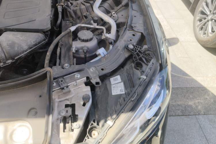 Used Mercedes-Benz E-Class 2024 E 300 L Luxury Model Engine Bay Left