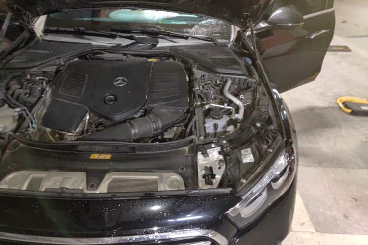 Used Mercedes-Benz E-Class 2024 E 300 L Stylish Model Engine Bay Left