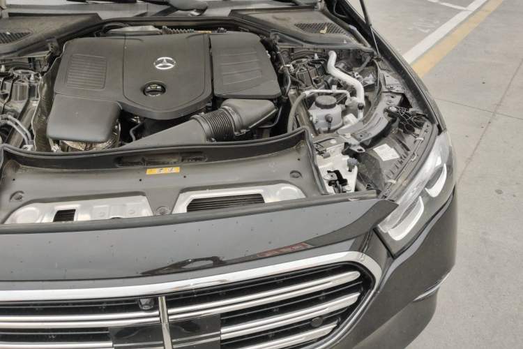 Used Mercedes-Benz E-Class 2024 E 300 L Stylish Model Engine Bay Left