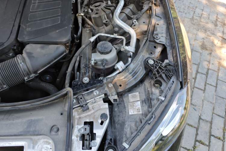 Used Mercedes-Benz E-Class 2024 E 300 L Luxury Model Engine Bay Left