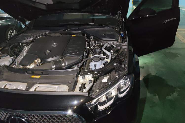 Used Mercedes-Benz E-Class 2024 E 260 Sport Edition Engine Bay Left