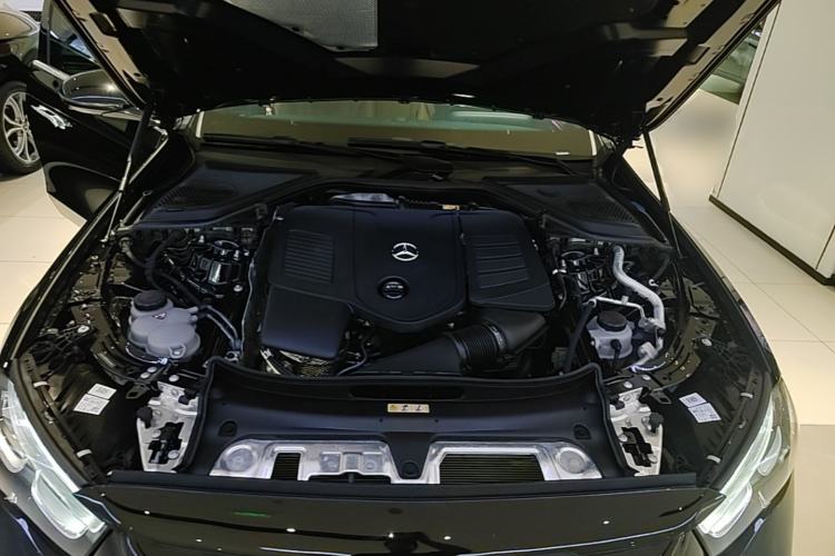 Used Mercedes-Benz E-Class 2024 Facelift E 300 L Luxury Edition Engine Bay