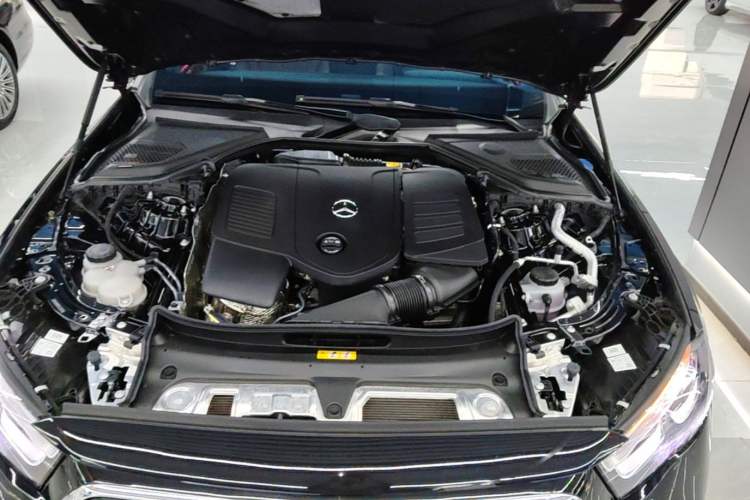 Used Mercedes-Benz E-Class 2024 Refresh E 300 L Stylish Edition Engine Bay