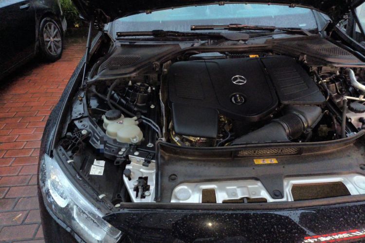 Used Mercedes-Benz E-Class 2024 Facelift E 300 L Luxury Edition Engine Bay Right