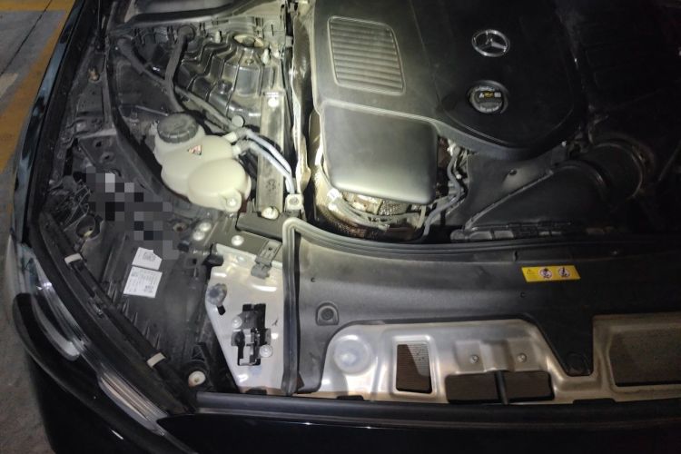 Used Mercedes-Benz E-Class 2024 E 300 L Fashion Sport Model Engine Bay Right