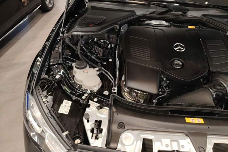 Used Mercedes-Benz E-Class 2024 E 300 L Stylish Model Engine Bay Right