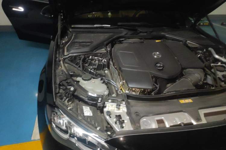 Used Mercedes-Benz E-Class 2024 E 300 L Luxury Model Engine Bay Right