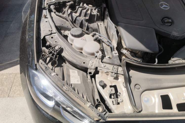 Used Mercedes-Benz E-Class 2024 E 300 L Luxury Model Engine Bay Right