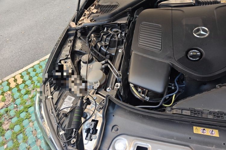 Used Mercedes-Benz E-Class 2024 E 260 L Engine Bay Right