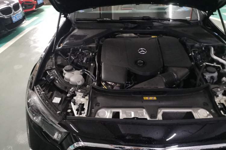 Used Mercedes-Benz E-Class 2024 E 300 L Exclusive Edition Engine Bay Right