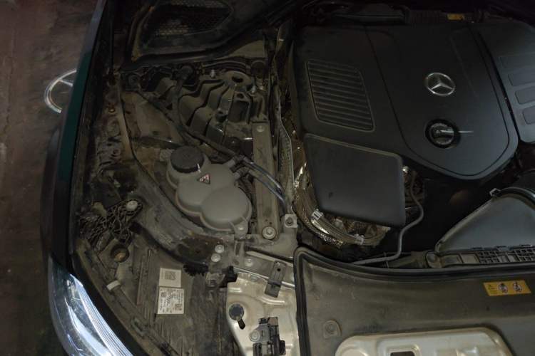 Used Mercedes-Benz E-Class 2024 Refresh E 300 L Stylish Edition Engine Bay Right