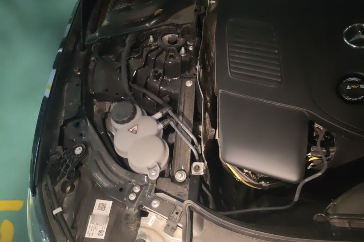 Used Mercedes-Benz E-Class 2024 Revised E 300 L Luxury Sports Edition Engine Bay Right