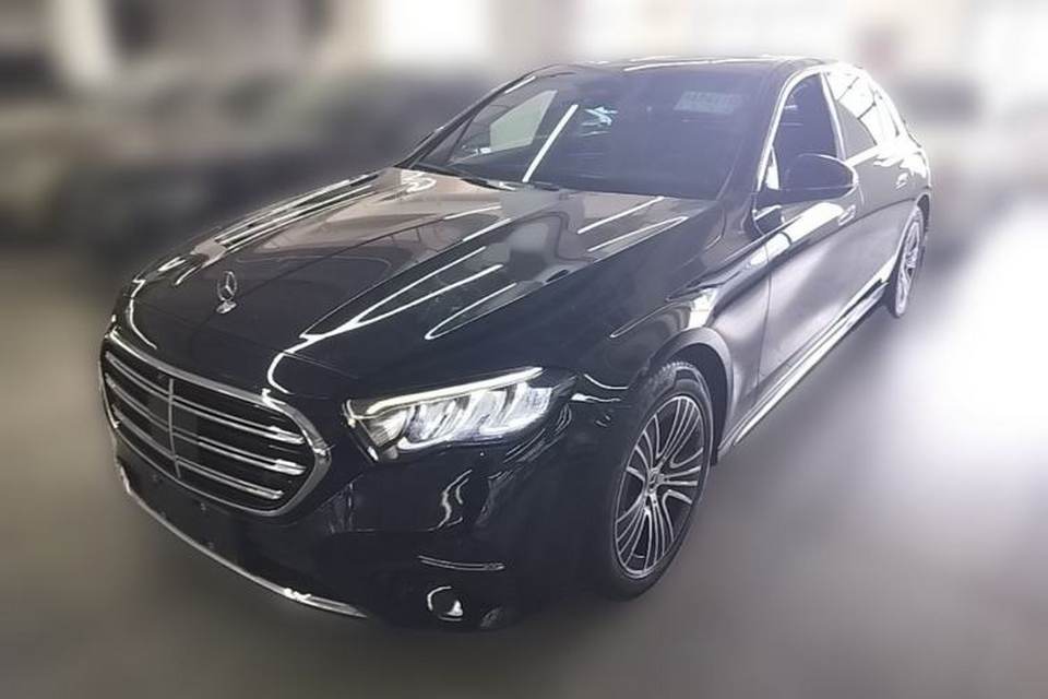 Mercedes-Benz E-Class 2024