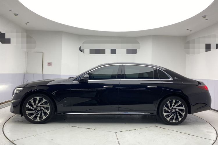 Used Mercedes-Benz E-Class 2024 Facelift E 300 L Luxury Edition Exterior 1