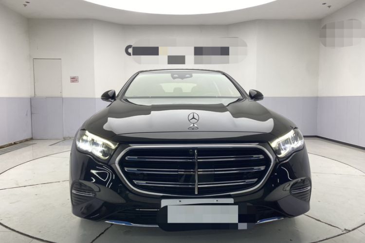Used Mercedes-Benz E-Class 2024 Facelift E 300 L Luxury Edition Exterior 1