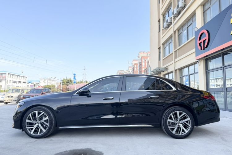 Used Mercedes-Benz E-Class 2024 Refresh E 300 L Stylish Edition Exterior 1