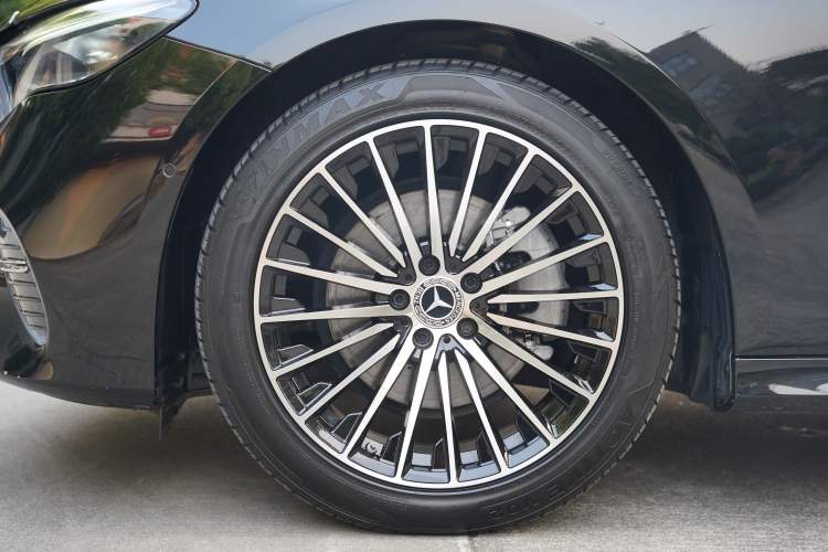 Used Mercedes-Benz E-Class 2024 E 260 L Exterior 14