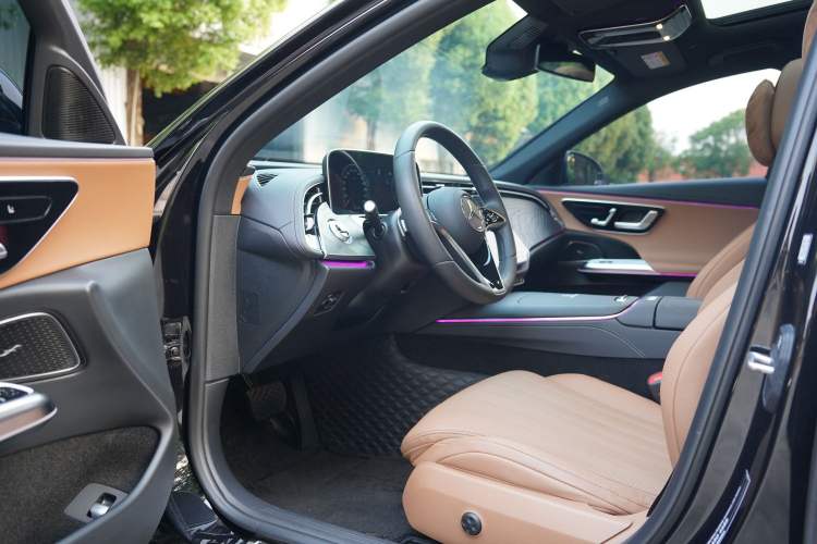 Used Mercedes-Benz E-Class 2024 E 260 L Exterior 15