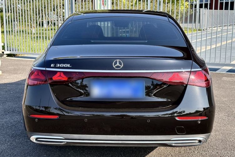 Used Mercedes-Benz E-Class 2024 Refresh E 300 L Stylish Edition Exterior 2