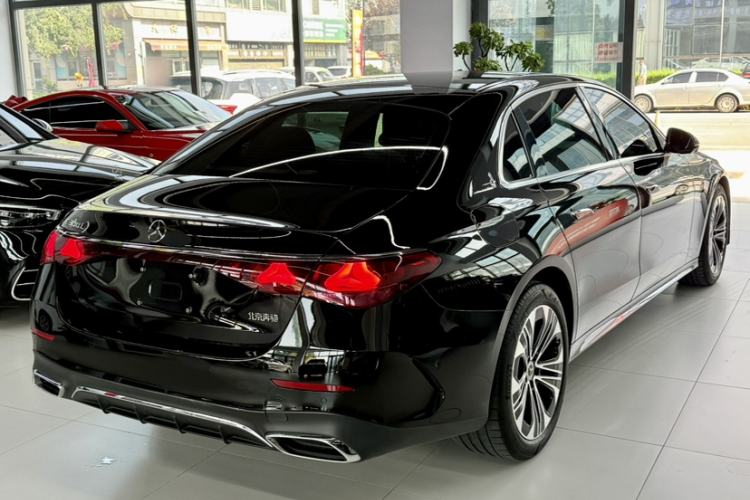 Used Mercedes-Benz E-Class 2024 Facelift E 300 L Fashion Sport Edition Exterior 2