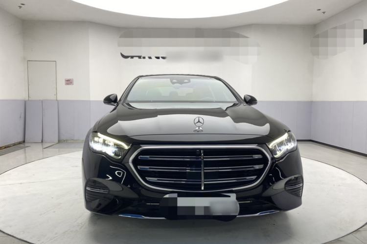 Used Mercedes-Benz E-Class 2024 Facelift E 300 L Luxury Edition Exterior 2