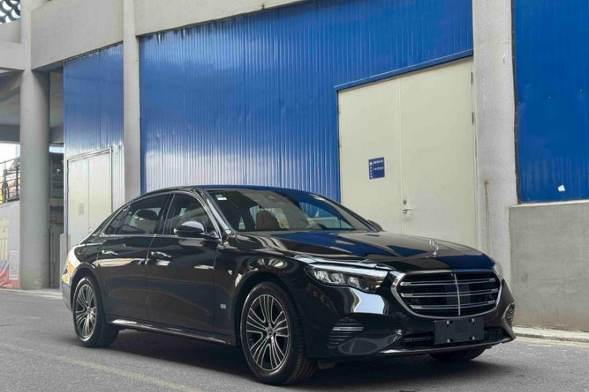 Used Mercedes-Benz E-Class 2024 E 260 L Exterior 3